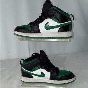 NIKE AIR JORDAN 1 MID YOUTH SNEAKERS FTL-11-189
